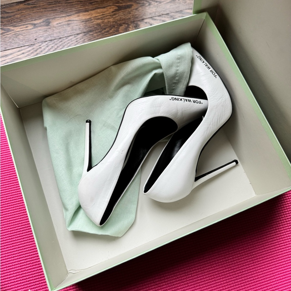 Off-White Elegant White Heels
